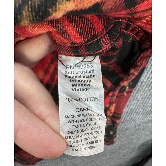 Angry Minnow Vintage Flannel Button Shirt Size Large Red Wonder Woman Plaid - Picture 7 of 10